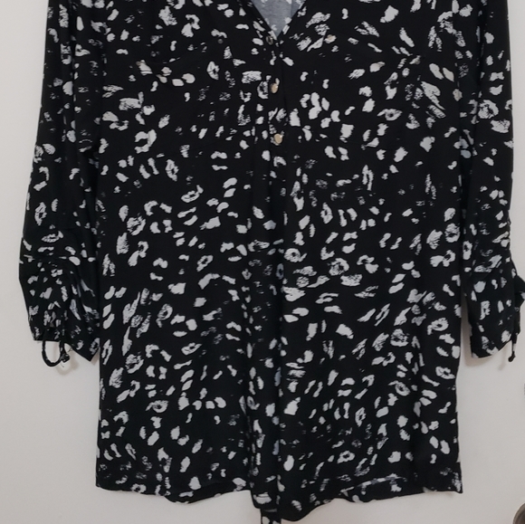 π2for15π Spot Pattern 3/4 Sleeve Tie up cuffs - Picture 2 of 4